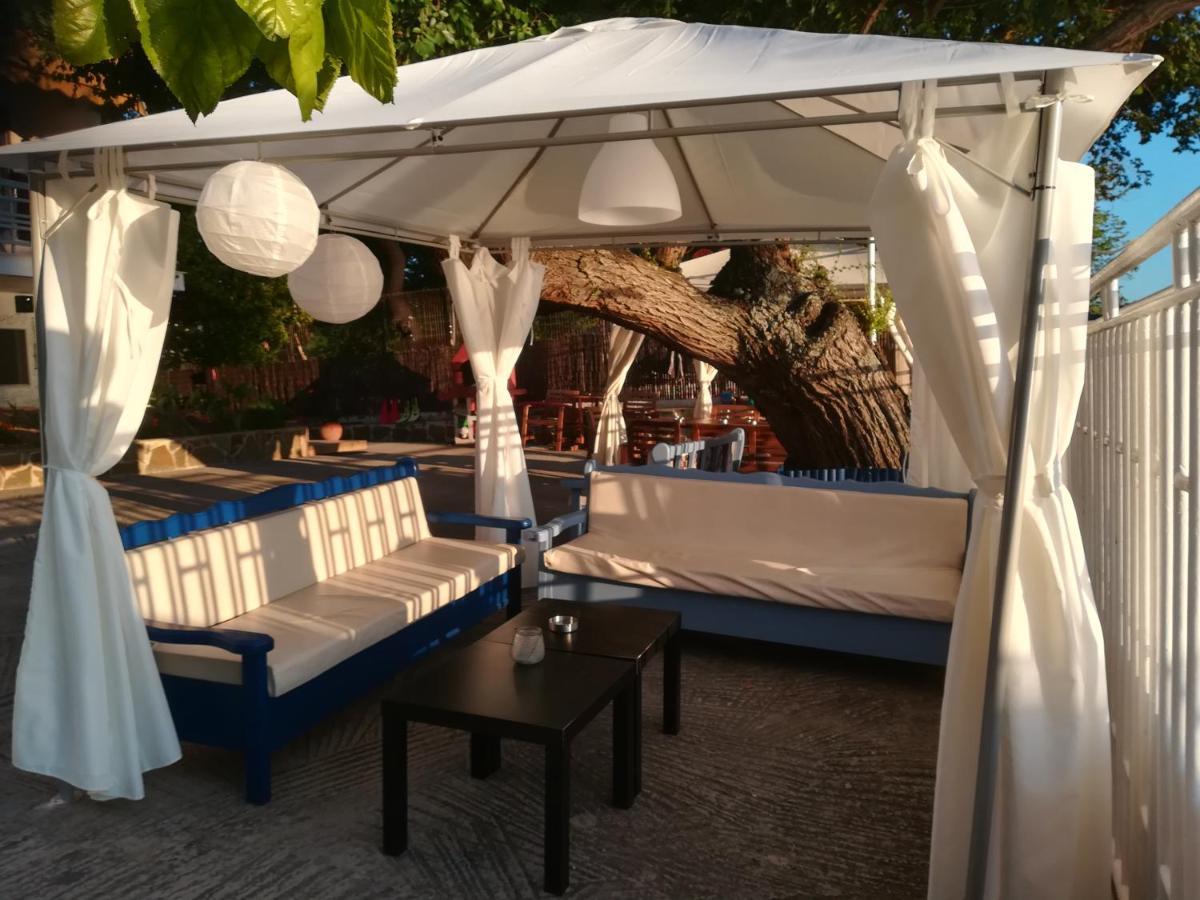 Akrogiali Agiokampos  Bagian luar foto