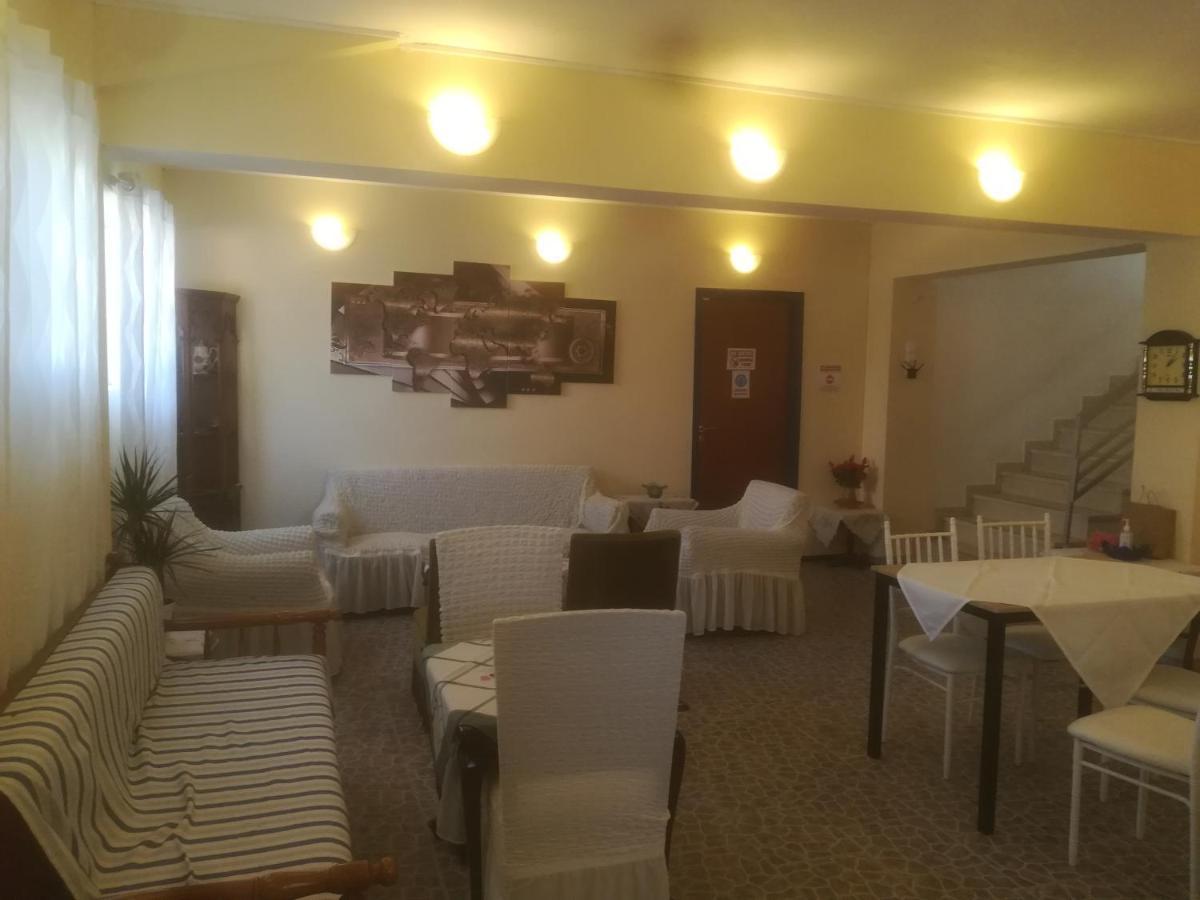 Akrogiali Agiokampos  Bagian luar foto