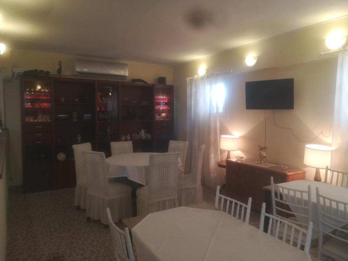 Akrogiali Agiokampos  Bagian luar foto