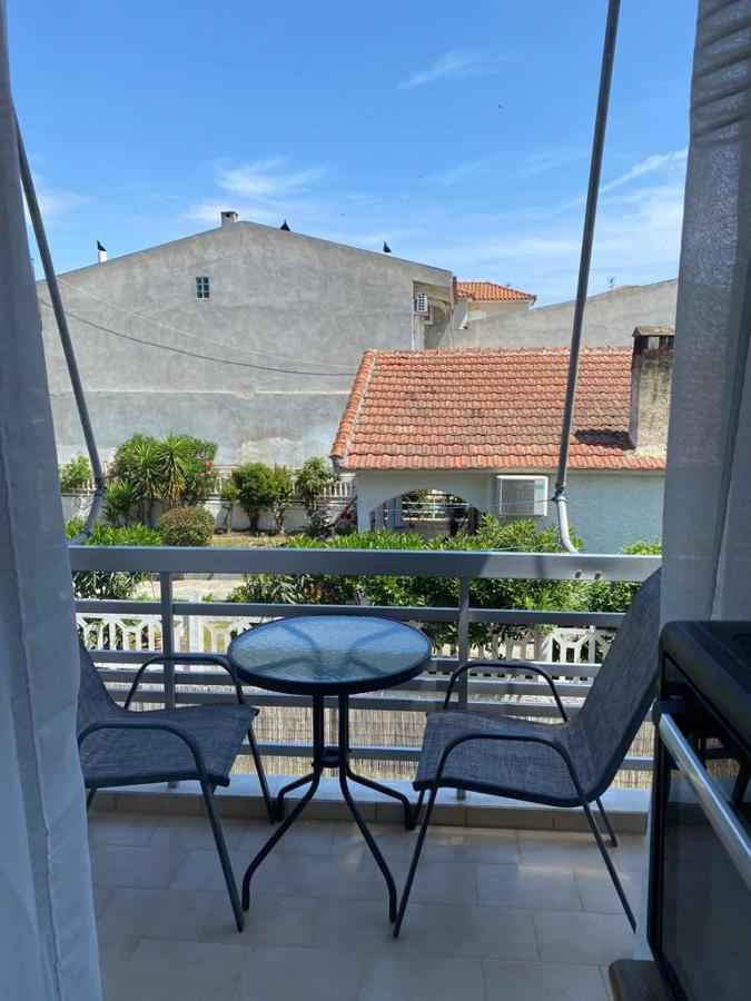 Akrogiali Agiokampos  Bagian luar foto