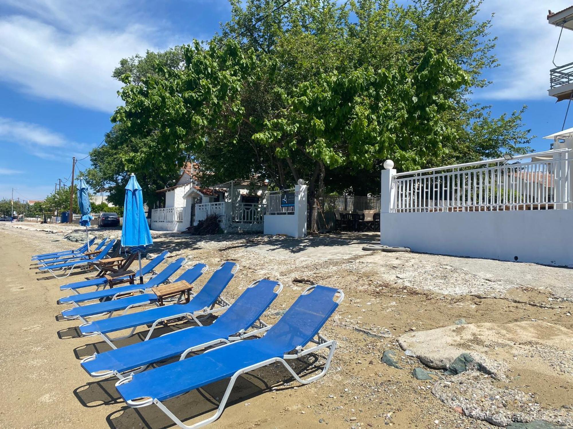 Akrogiali Agiokampos  Bagian luar foto