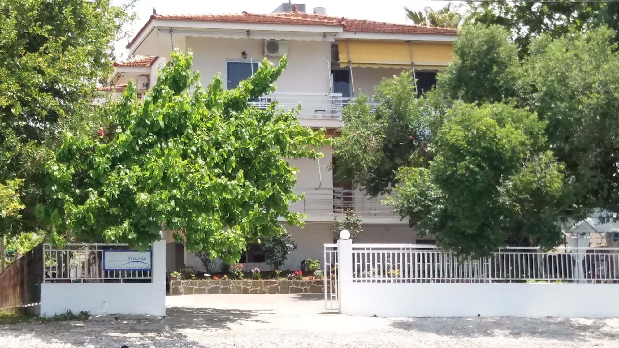 Akrogiali Agiokampos  Bagian luar foto